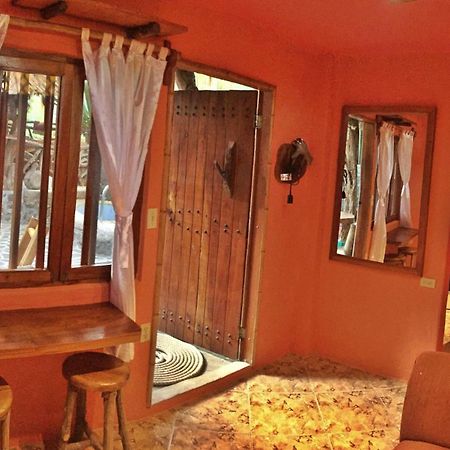 Lonesome George Ecolodge Puerto Ayora  Phòng bức ảnh