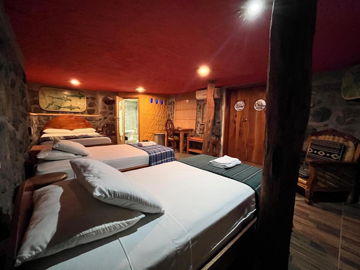 Lonesome George Ecolodge Puerto Ayora  Ngoại thất bức ảnh
